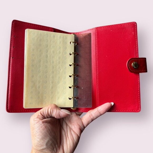 Louis Vuitton Red Vernis Agenda PM | Original Inserts - Picture 5 of 5